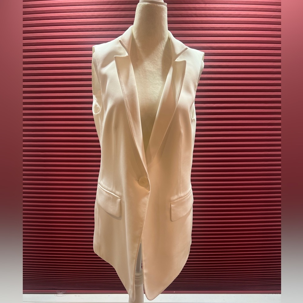 White Sleeveless Vest